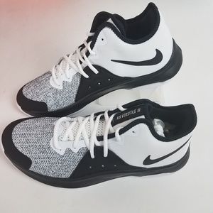 nike air versitile iii basketball shoe